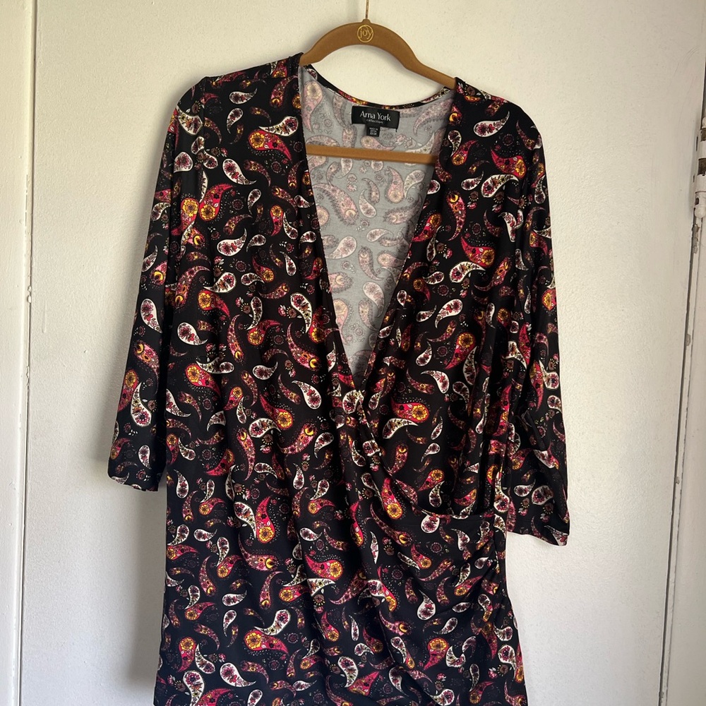 Arna York Collection Black Paisley Wrap Top Size 22/24 Basic Staple Fall Casual